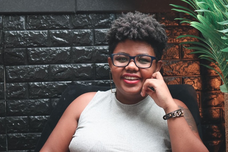 Karoline Nascimento - Psicóloga e Neuropsicóloga sorrindo